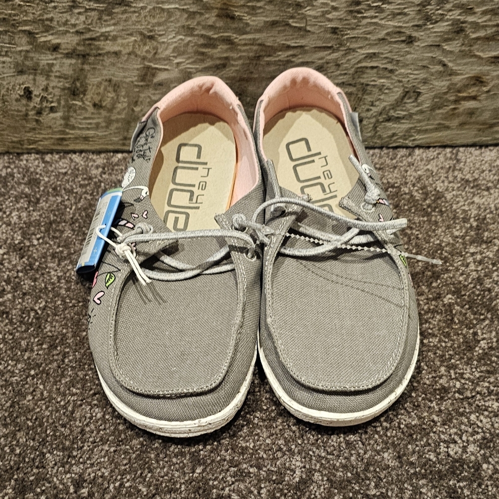 Girls Hey Dudes Size 2
